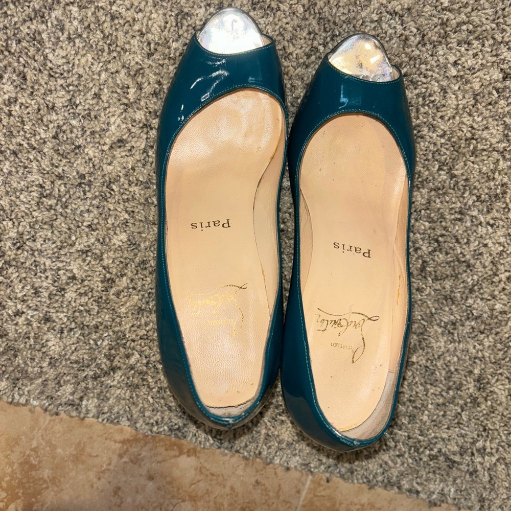 Christian louboutin heels - Picture 2 of 10